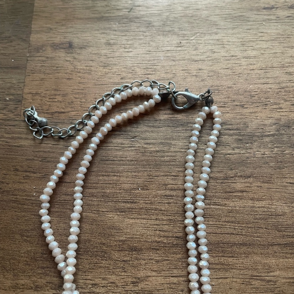 Cream Layered Beaded Necklace Jewelry - Picture 3 of 7